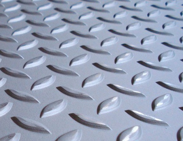 Лист нержавеющий рифленый г/к чечевица ЭП53 2,5 мм ГОСТ 8568-77 фото