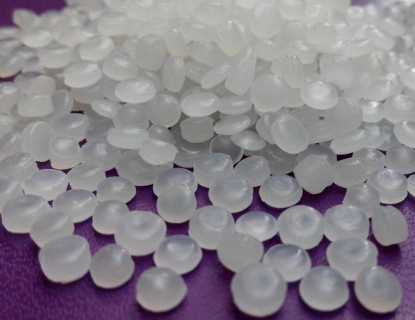 Полиэтилен гранулированный газофазный 277-73 ГОСТ 16338-85 фото